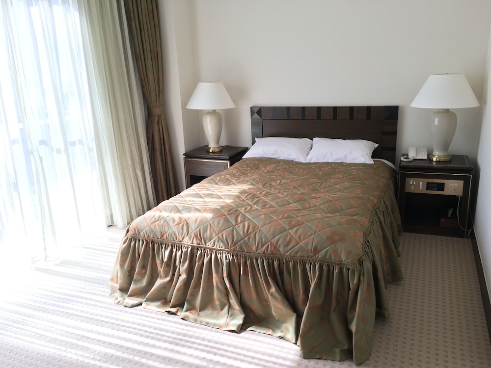 KYU KARUIZAWA HOTEL OTOWA NO MORI 7/66