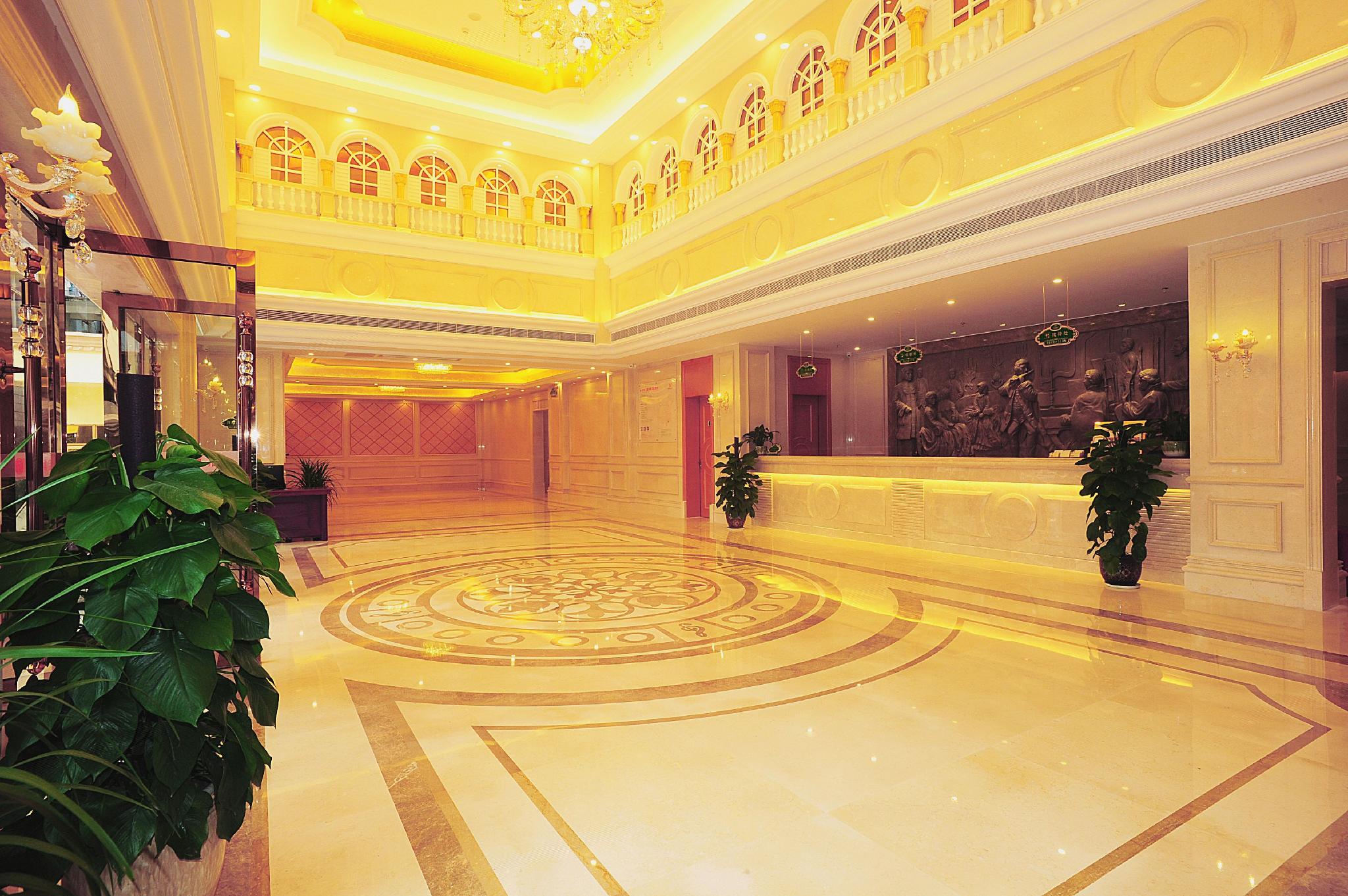 Vienna Hotel (Huizhou Danshui Baiyun Road) 16/52
