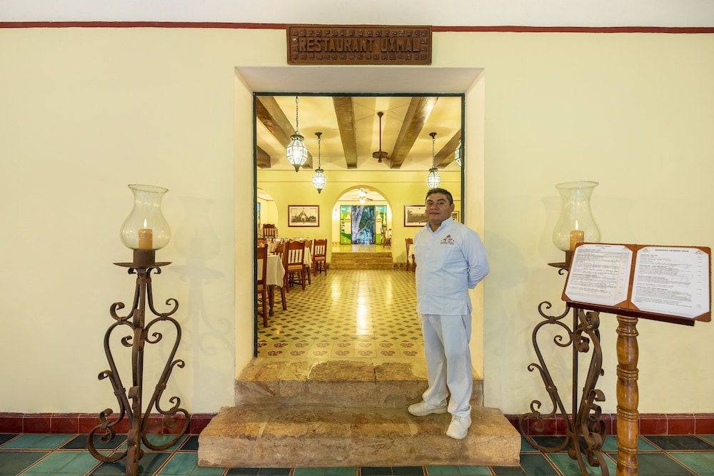 Hacienda Uxmal 3/49