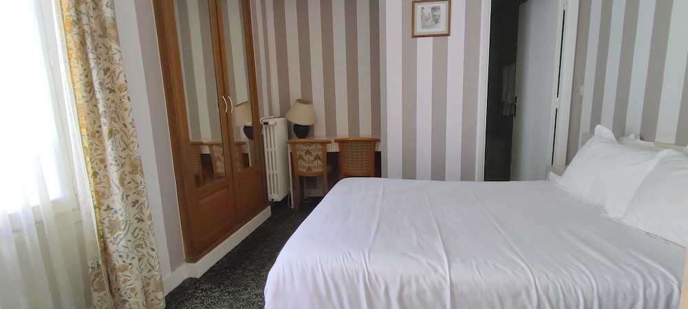 GRAND HOTEL DU HAVRE 33/74