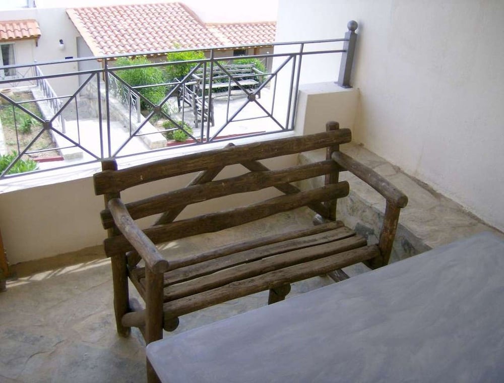 Creta Suites 48/70