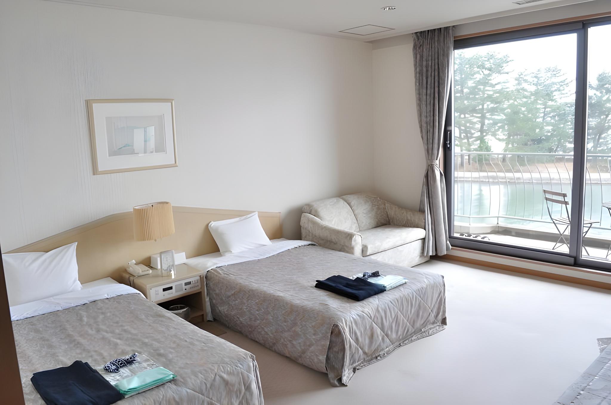 Western, Overwater, Standard, Twin Beds, Mountain View