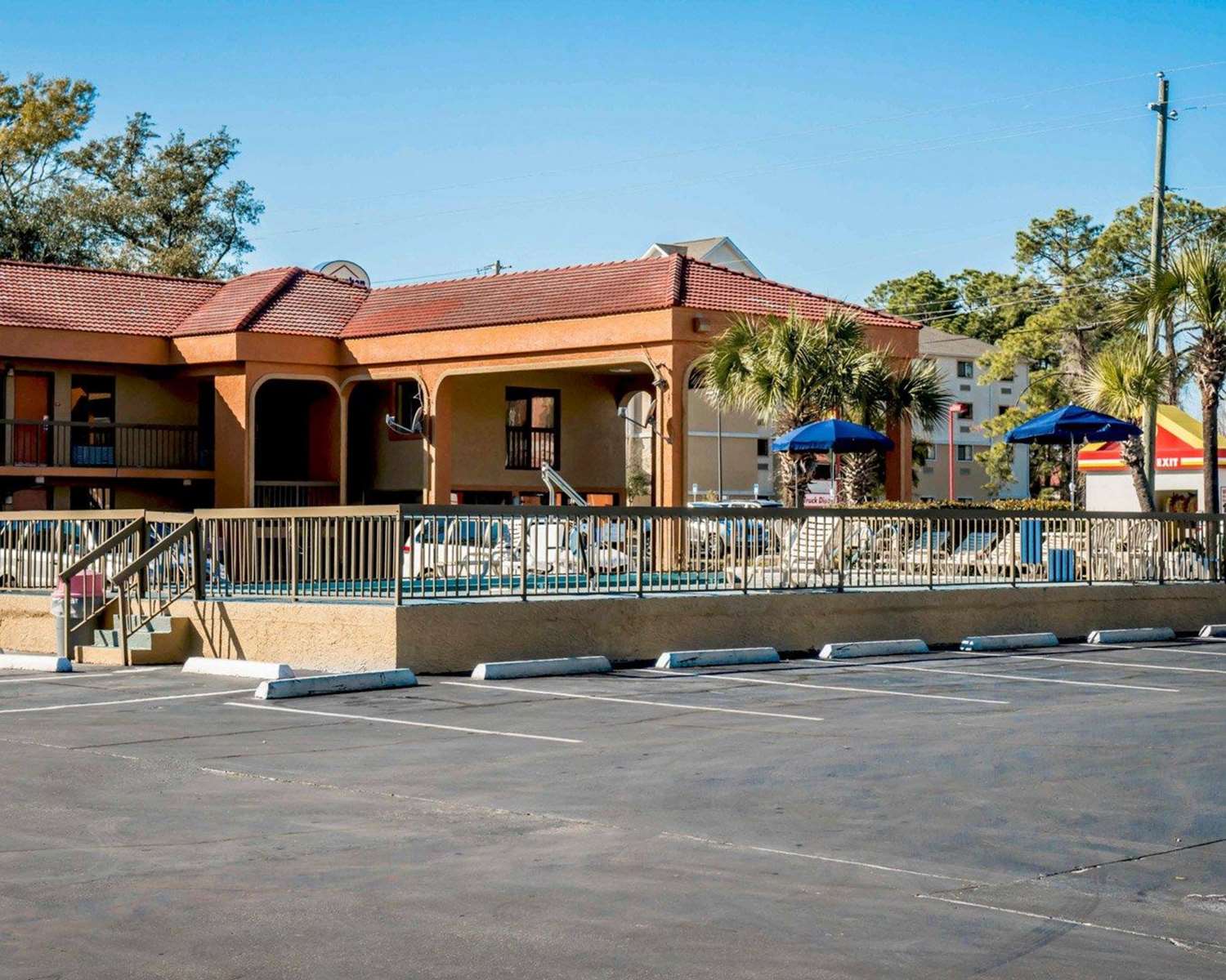 Econo Lodge Panama City St. Andrews 10/44