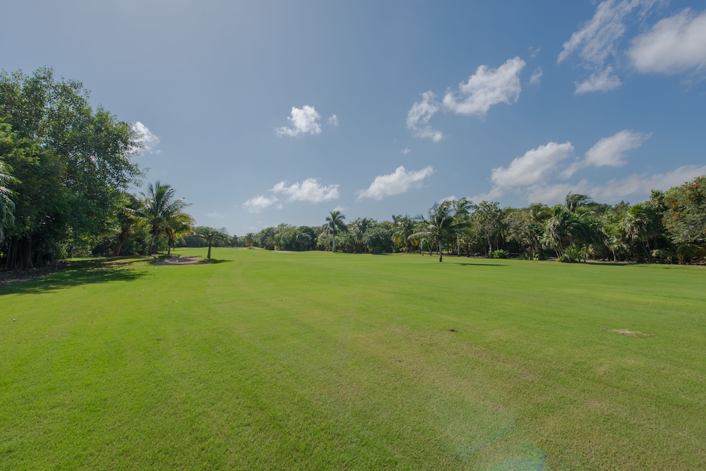 Villas Picalu Studios & Suites 35/50