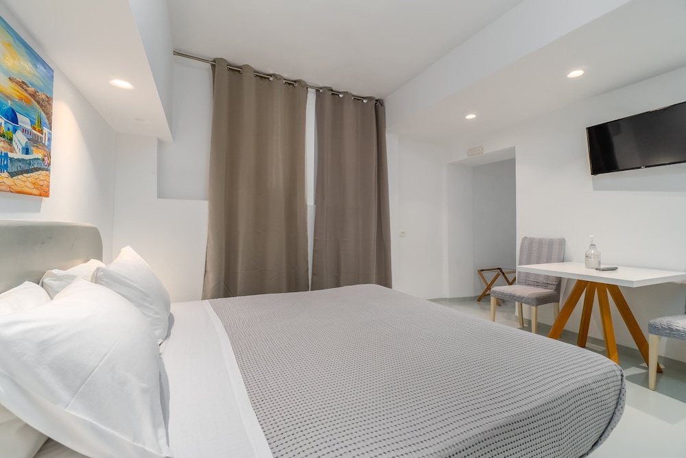 Central Fira Hotel 29/62