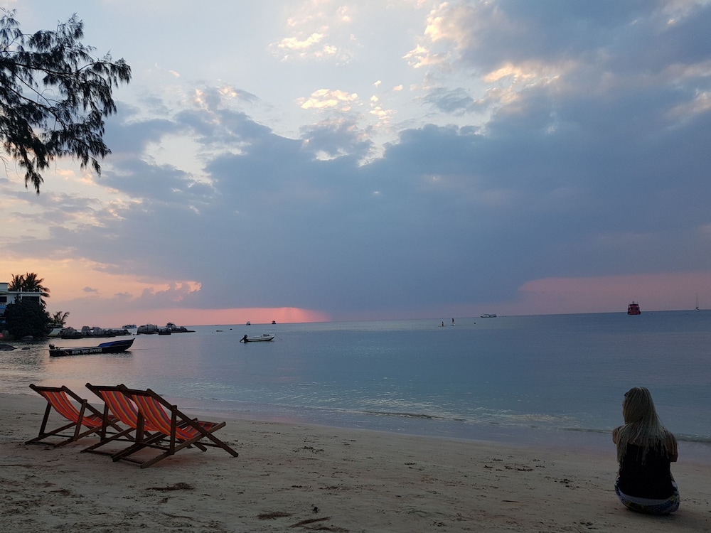 In Touch Resort 37/58