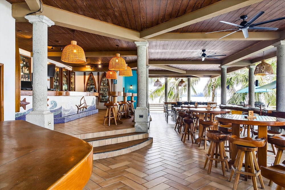 Paraiso Rainforest and Beach Hotel 9/48