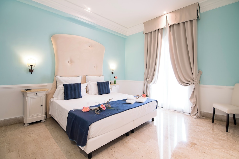 Suite 2 AD