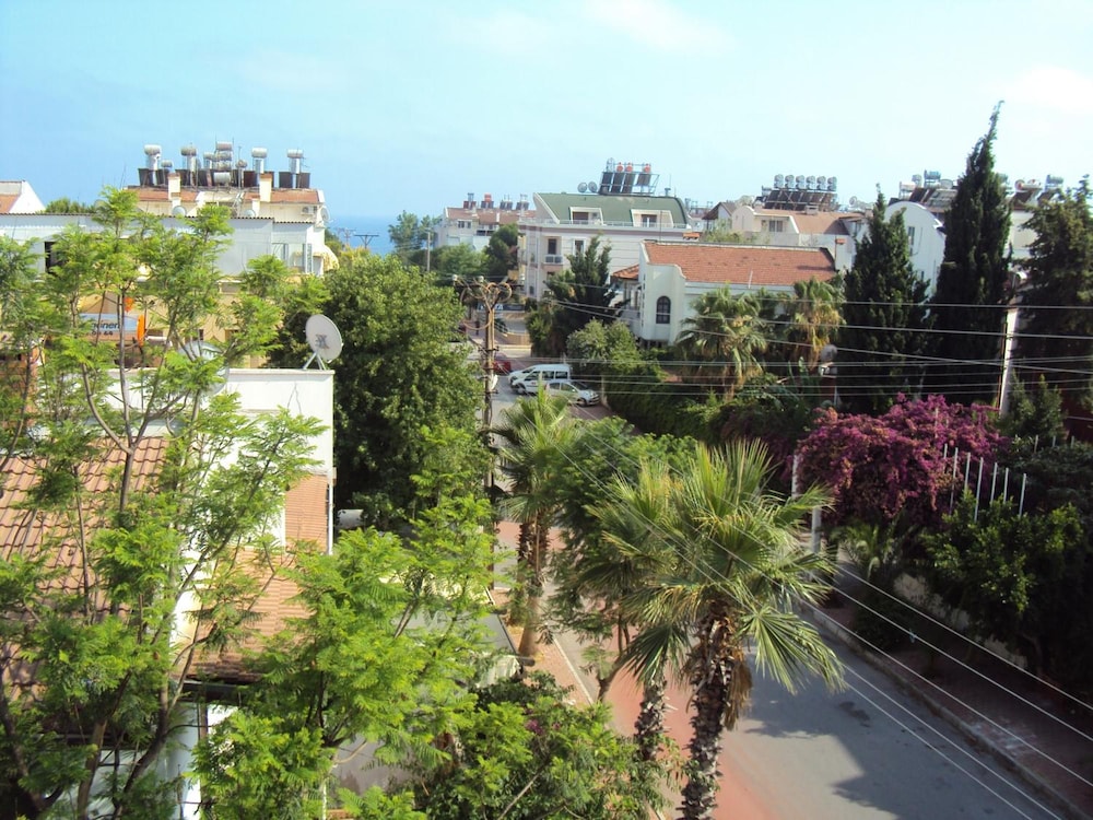 Teos Hotel 34/37