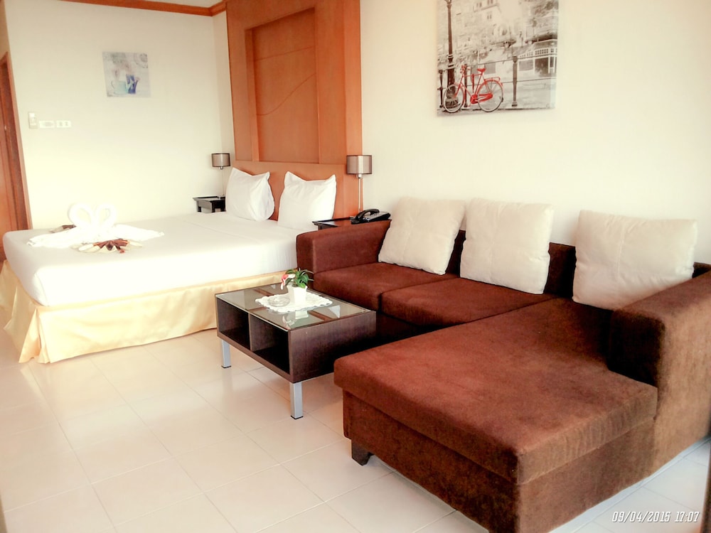 Seaview Hotel Sriracha 32/68