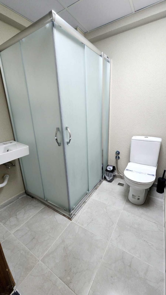 Moda Hotel 38/50
