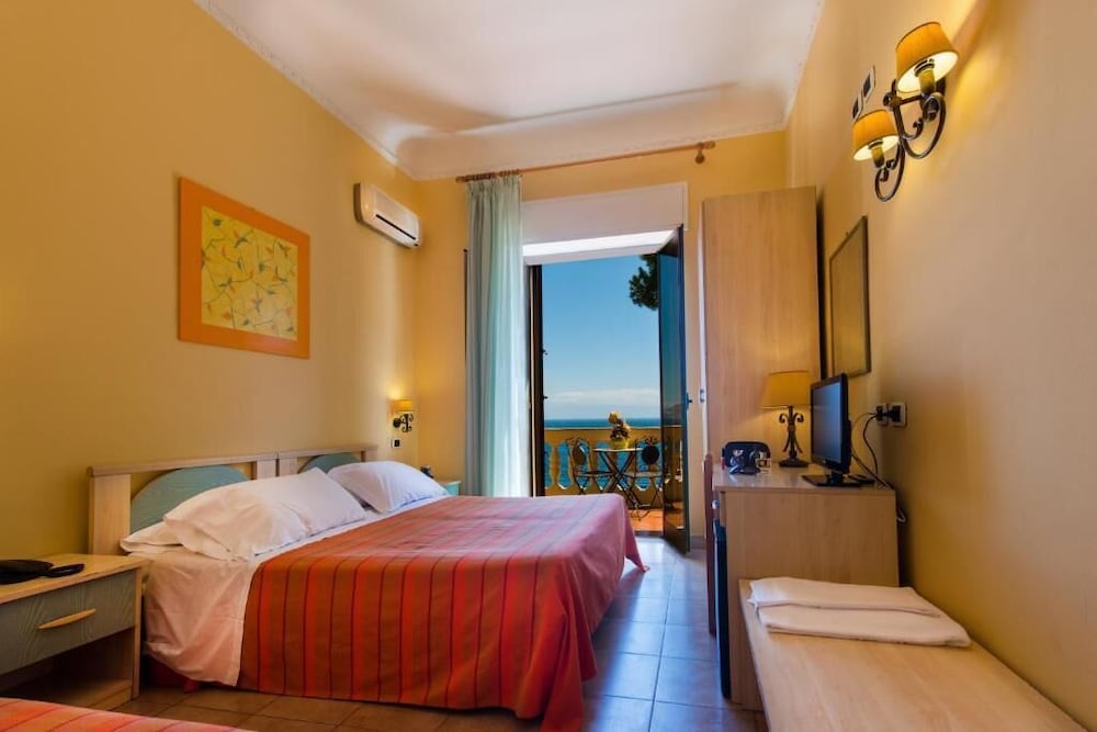 Jonic Hotel Mazzaro' 15/56