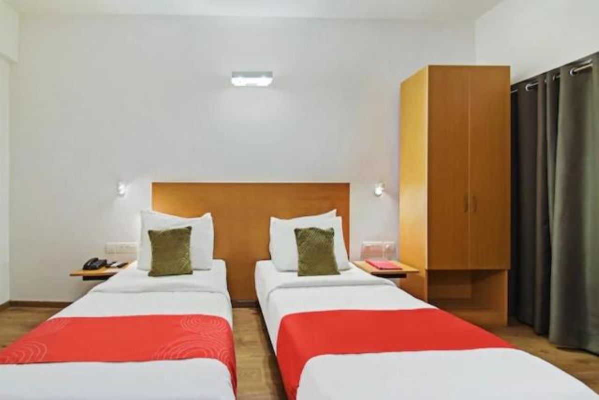Kanak Beacon Hotel Ahmedabad 22/41