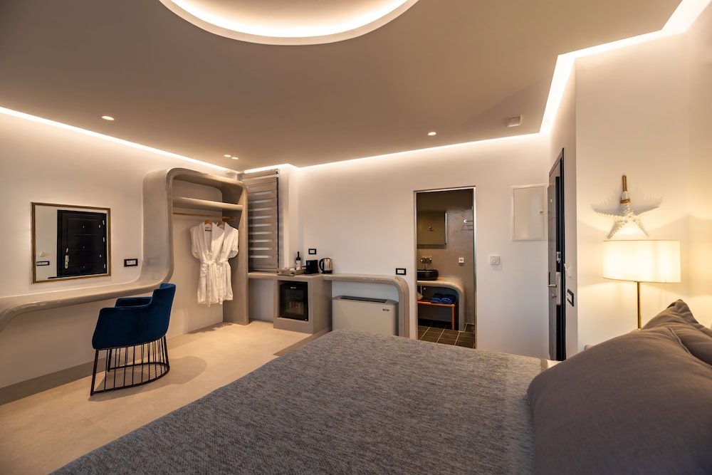 Day Dream Luxury Suites 31/81