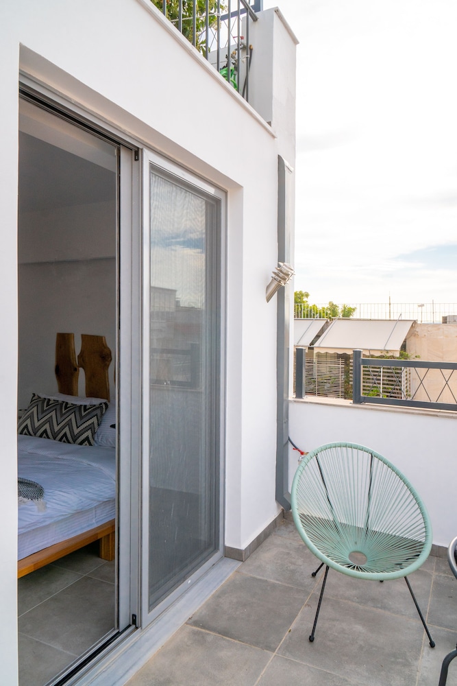 Mythos Luxury Suites 29/50
