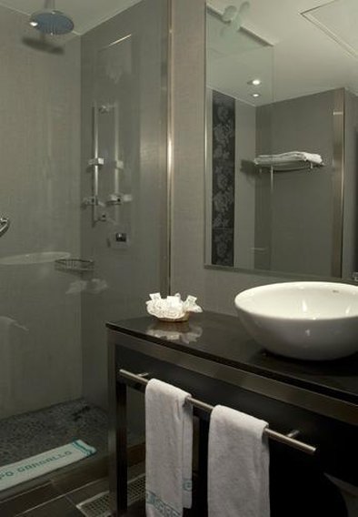 HOTEL COLONIAL BARCELONA 73/77