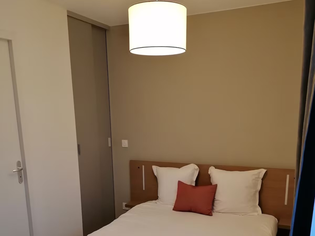 Studio 4 Pax Superior