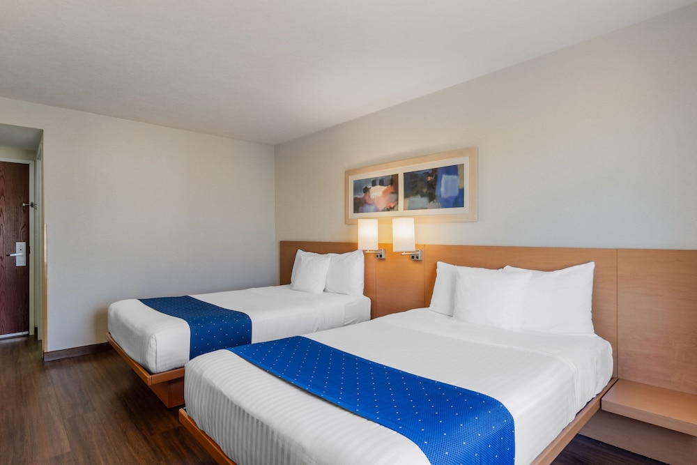 room, 2 double beds