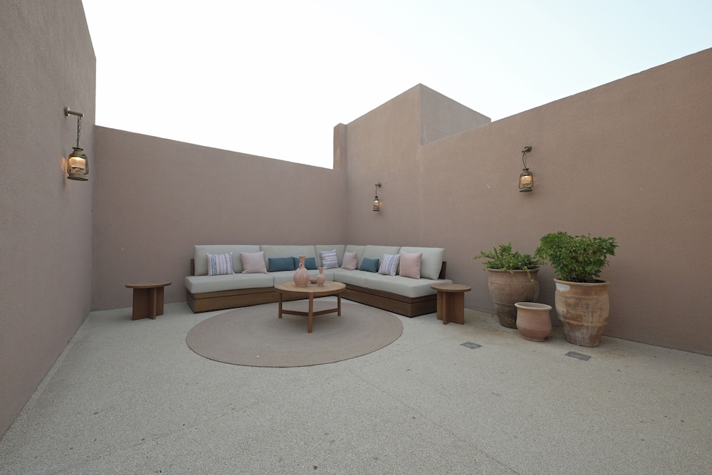 Nozol Al Rayaheen Sharjah Retreat 55/61