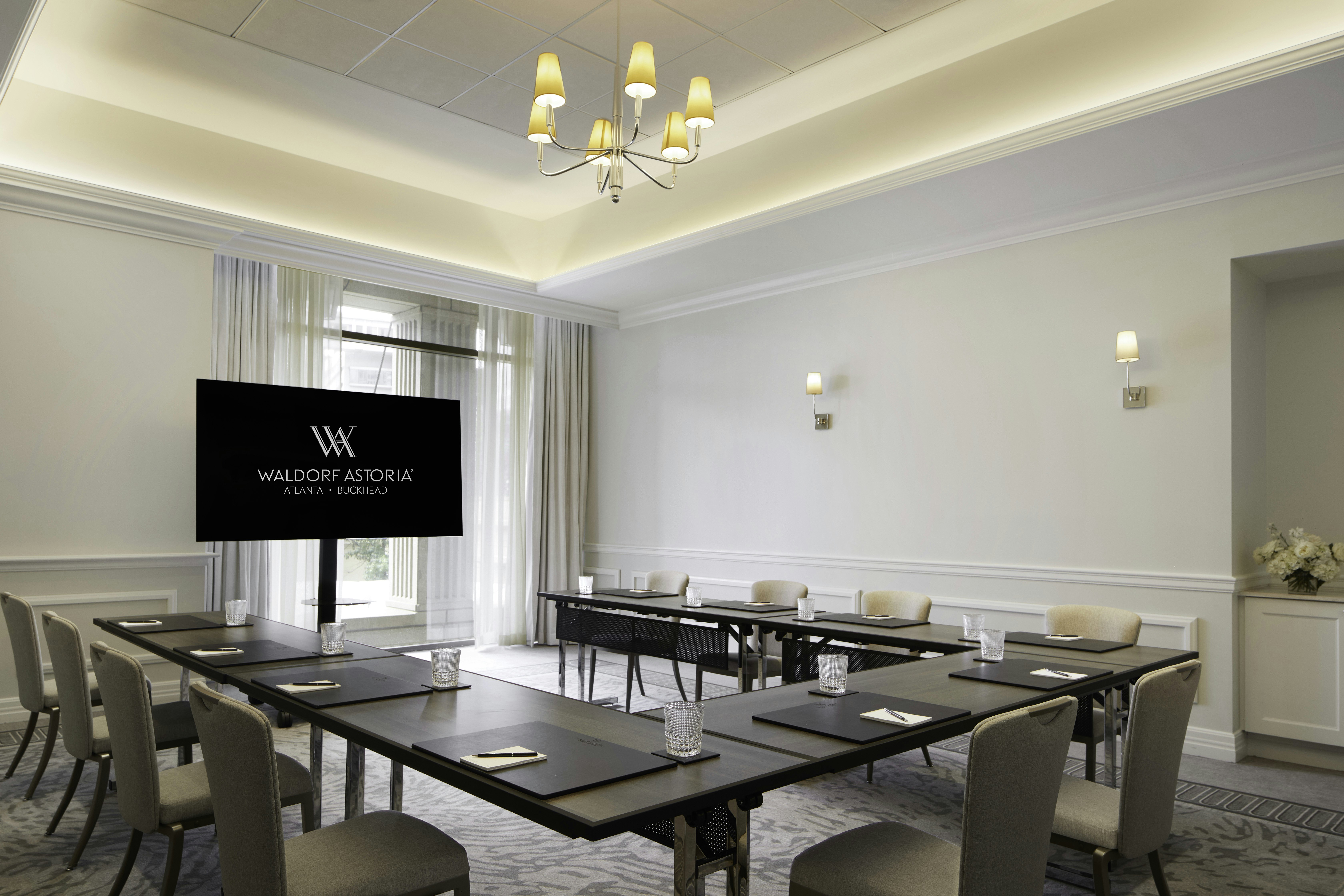 Waldorf Astoria Atlanta Buckhead 70/80