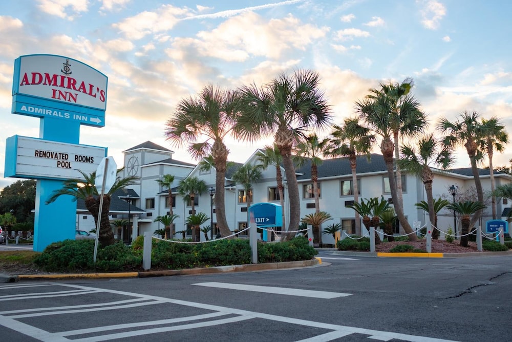 Howard Johnson Inn Tybee Island Savannah GA 61/69