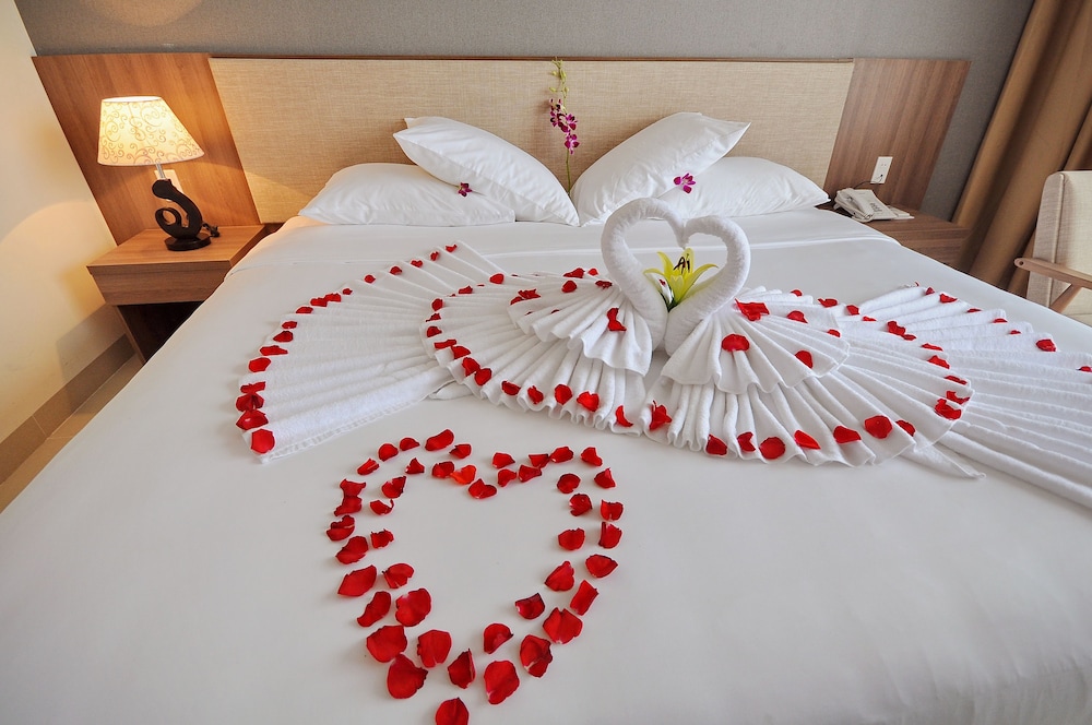 Rigel Hotel 23/64