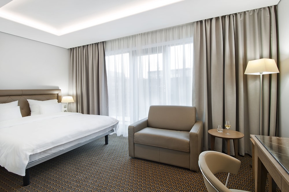 Hotel Royal Prague 25/48