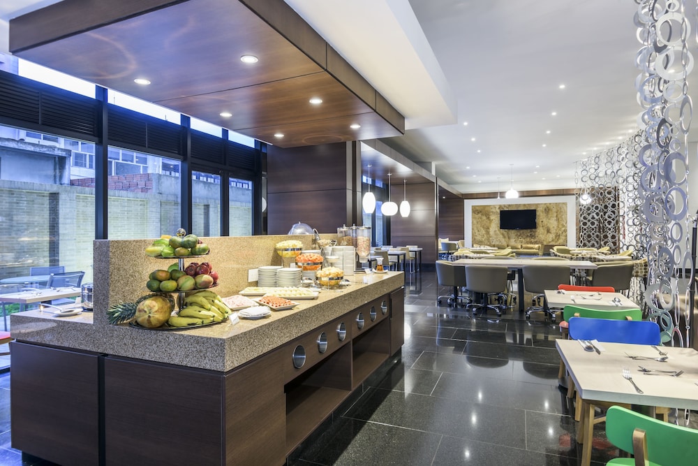Holiday Inn Express Suites Bogota Dc Ex Zona Financiera 42/53