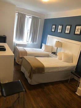 Long Beach Hotel 17/60