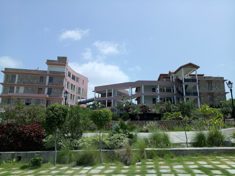 Palm Valley Svasti Resort 43/49