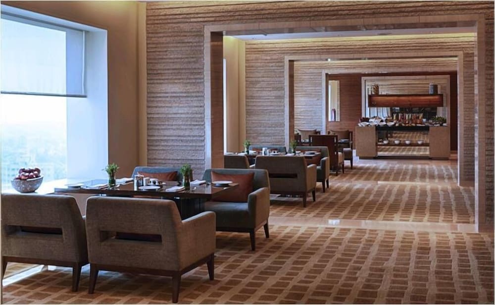 Hyatt Regency Chennai 65/80