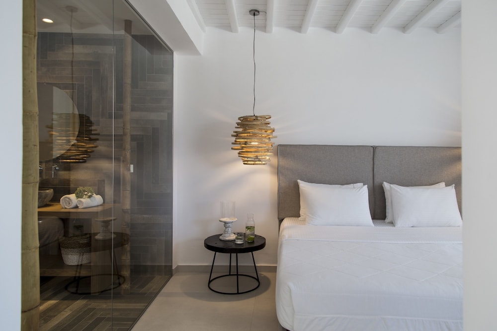 Ftelia Bay Boutique Hotel 32/36