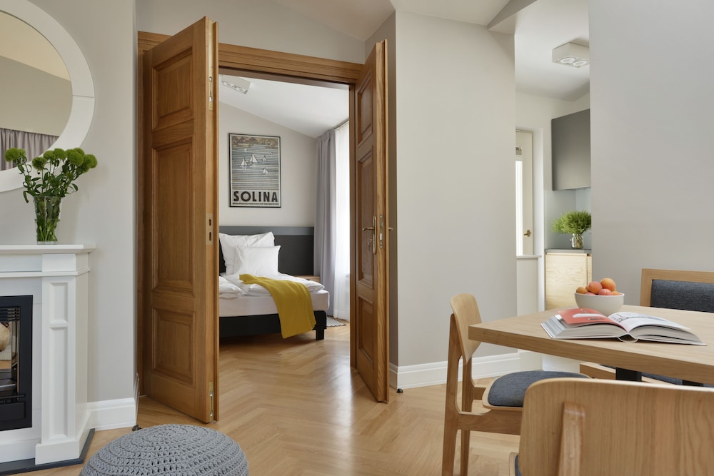 Stradonia Serviced Apartments 30/76