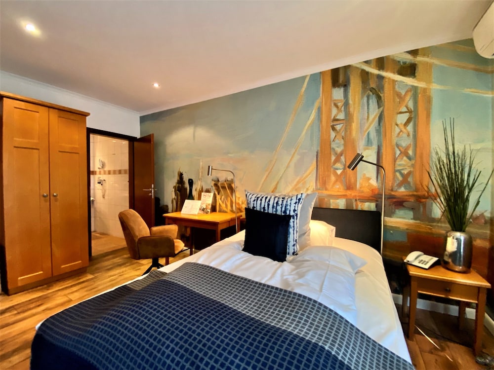 غرفة كومفورت مفردة بسرير فردي