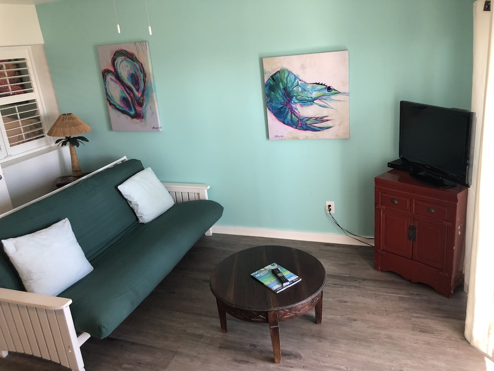 Drop Anchor Resort and Marina 27/50