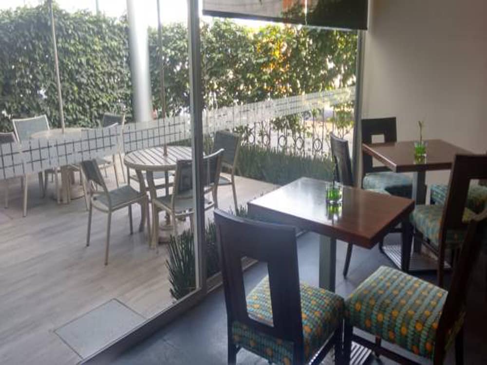 Hotel Atenas Plaza 29/37