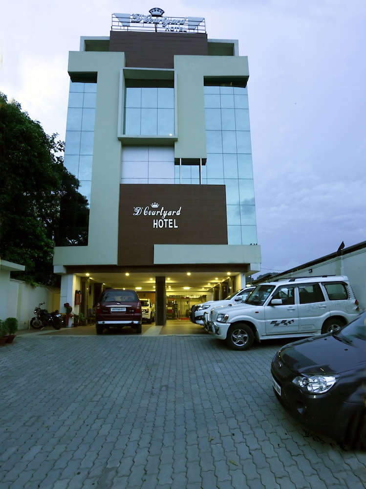Hotel D Courtyard 34/34