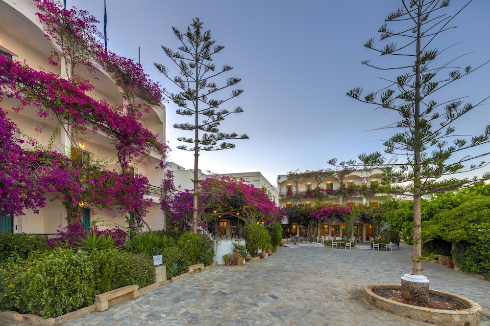 Skala Hotel 47/60