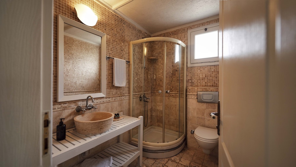 Tash Mekan Alacati Boutique Hotel 27/28