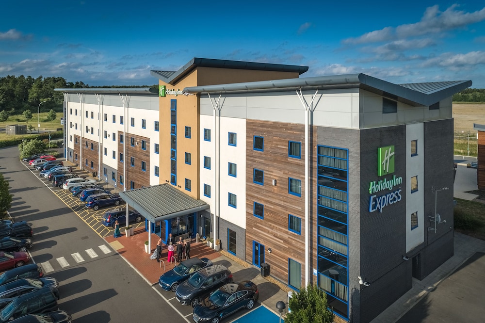 Holiday Inn Express Kettering 1/52