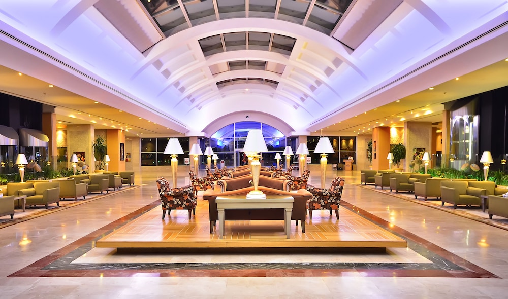 Miracle Resort Hotel 10/72