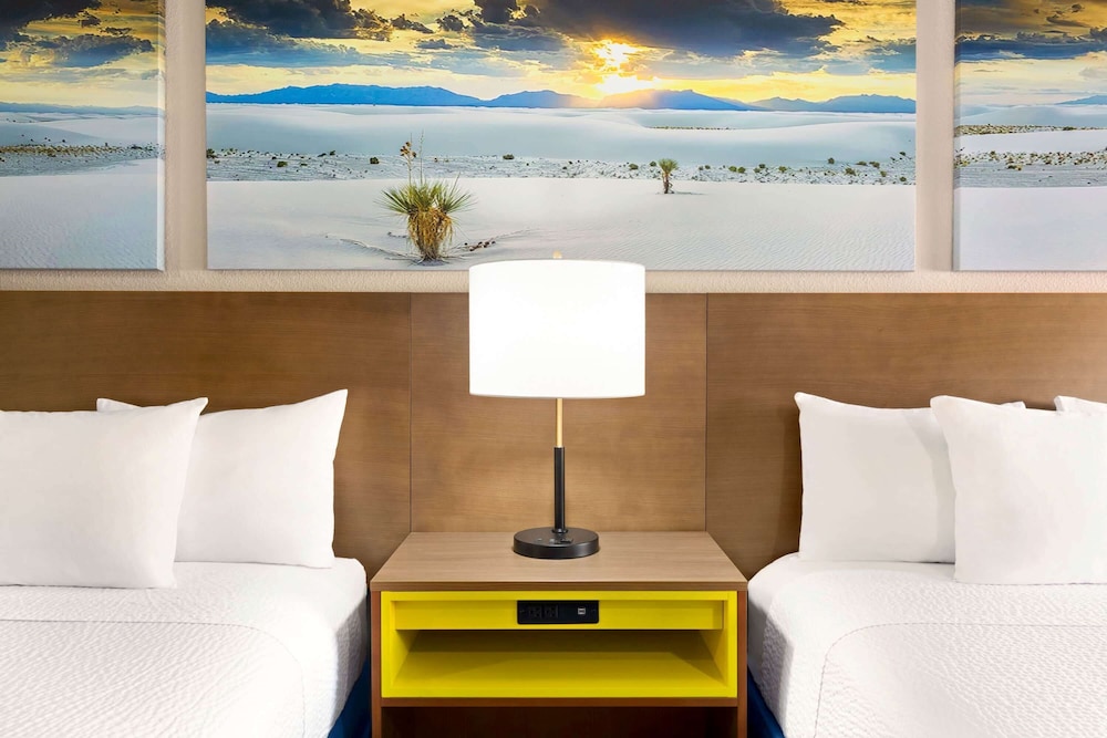 Days Inn by Wyndham Ruidoso Downs 26/54