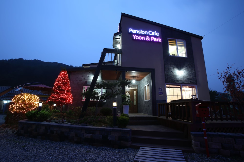 Pension Cafe Yoon & Park 2/74