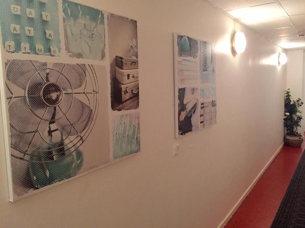 Linne Hostel 12/31