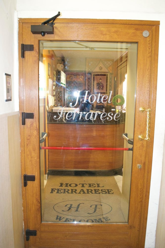 Hotel Ferrarese Roma 2/49