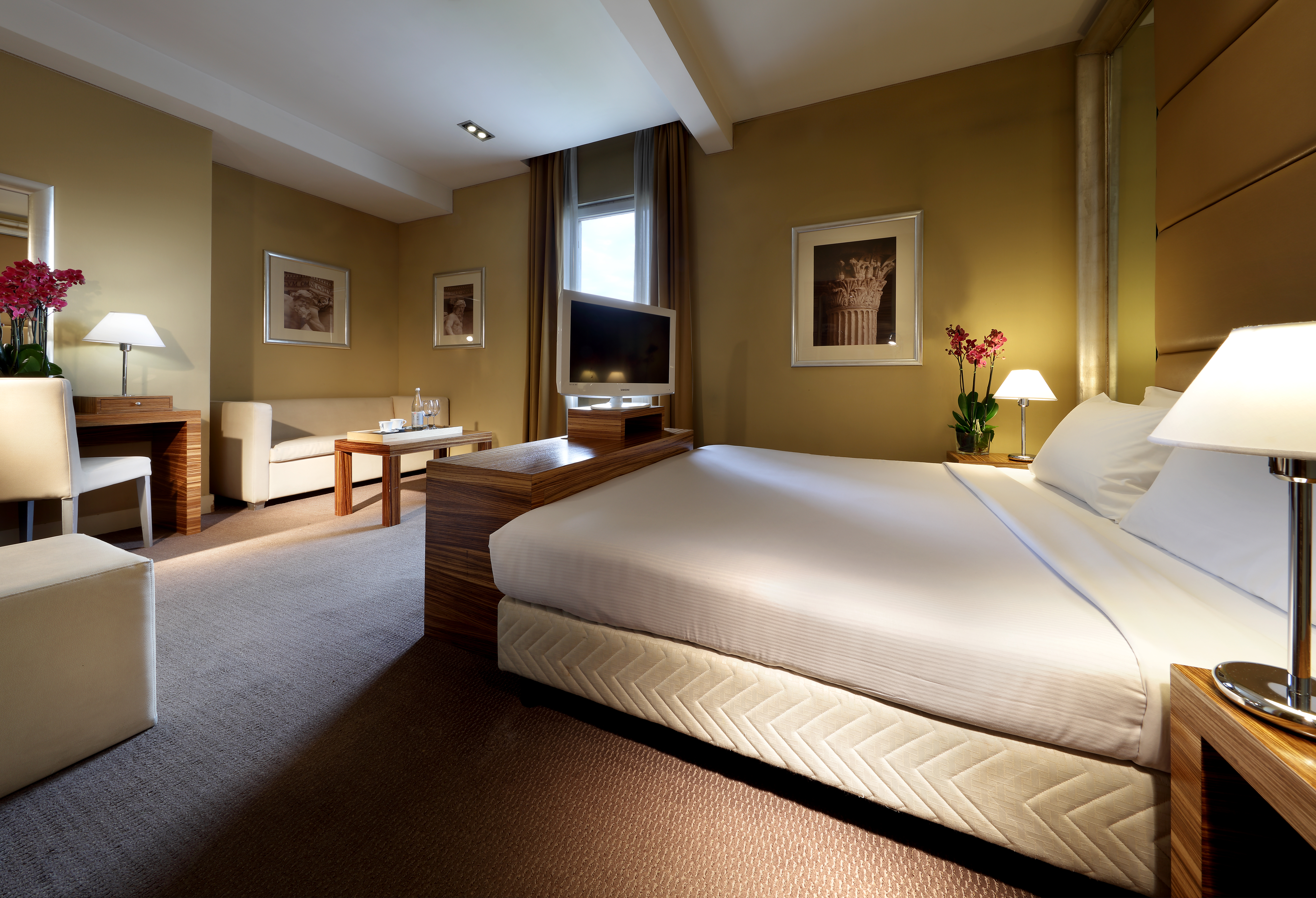 Deluxe, Double Bed