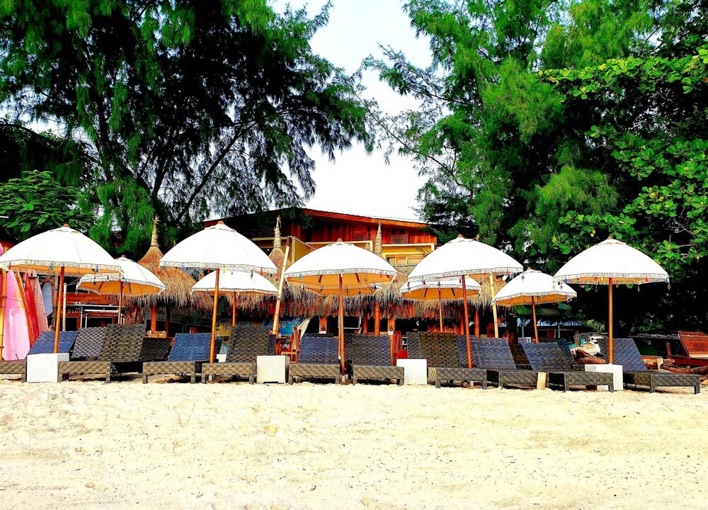 Cinta Cottages 30/44
