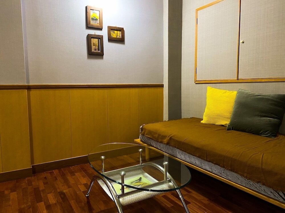Hotel Bin 43/50