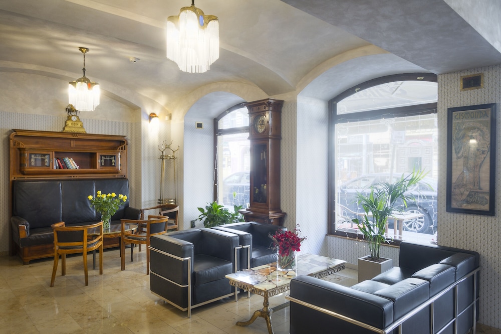 Hotel Mucha 52/72