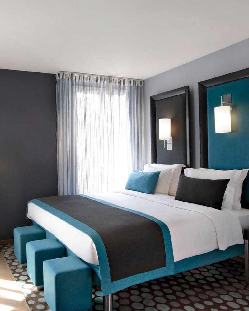 SUPERIOR, DOUBLE BED, COURTYARD VIEW
